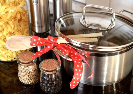 ¿Cómo elegir una batería de cocina? 6 cazuela acero